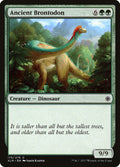 Brontodón anciano | Ancient Brontodon — Ixalan #175